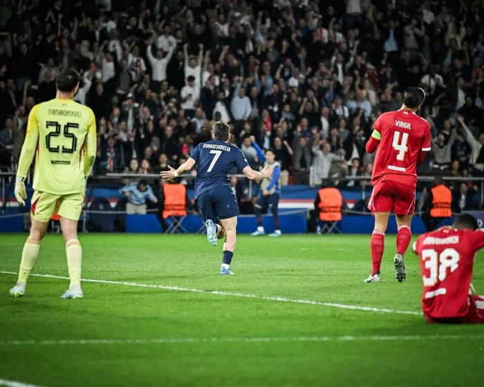 利物浦欧冠首回合惨败大巴黎 创多项耻辱纪录