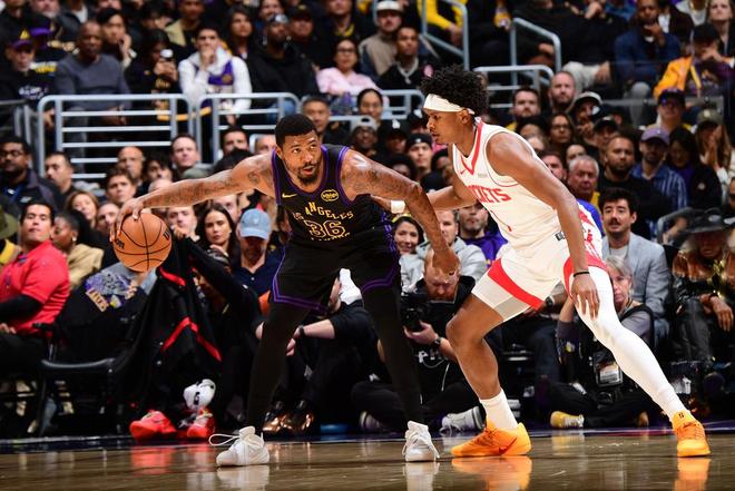 詹姆斯两连胜触发必胜铁律 湖人2-0火箭创历史纪