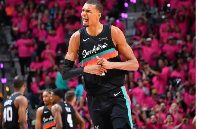 马刺力克开拓者首战告捷 文班亚马首秀35分助阵