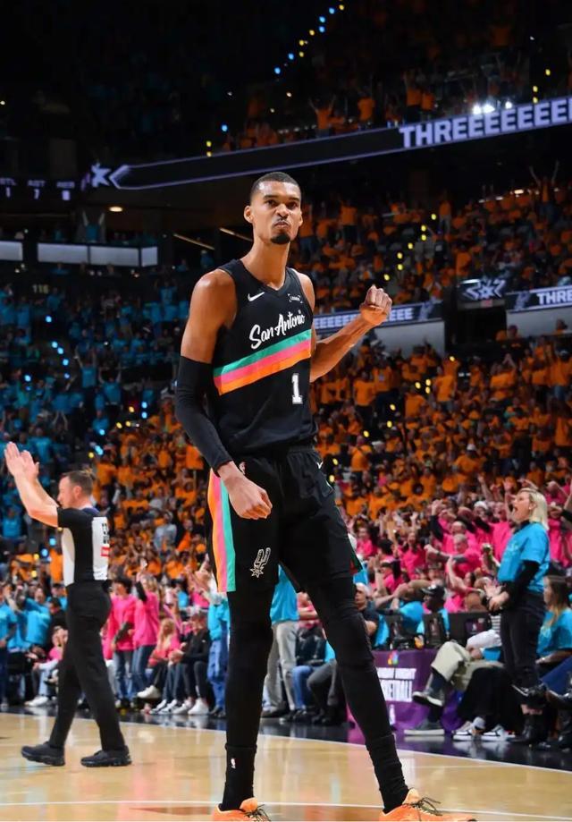 马刺力克开拓者首战告捷 文班亚马首秀35分助阵